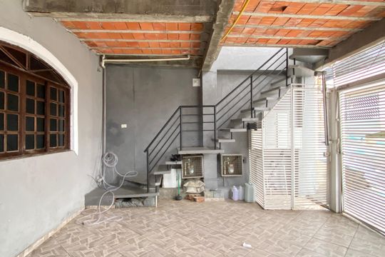 Garagem de casa para alugar com 1 quarto, 84m² em Jardim Roberto, Osasco