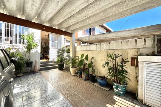 Garagem de casa à venda com 3 quartos, 180m² em Vila Santa Catarina, São Paulo