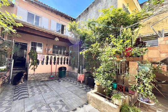Quintal de casa à venda com 3 quartos, 180m² em Vila Santa Catarina, São Paulo