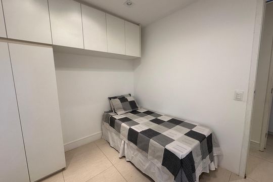 Quarto de apartamento para alugar com 2 quartos, 91m² em Tamboré, Barueri