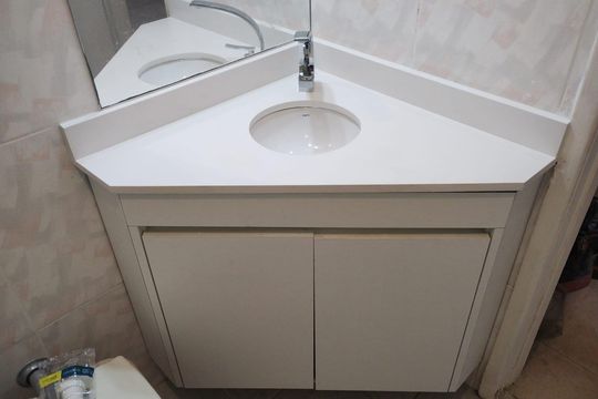 Banheiro de apartamento para alugar com 1 quarto, 42m² em Pinheiros, São Paulo