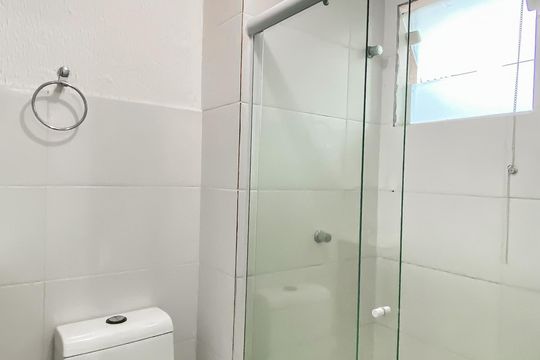 Banheiro de apartamento para alugar com 2 quartos, 40m² em Burgo Paulista, São Paulo