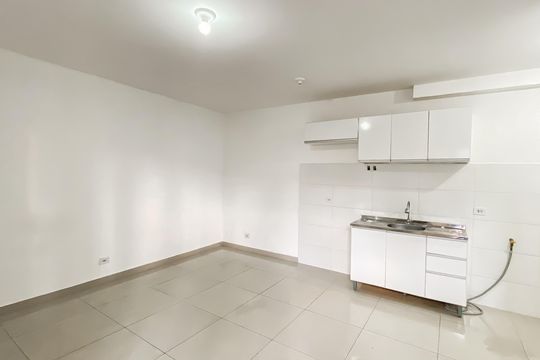 Sala/cozinha de apartamento para alugar com 2 quartos, 40m² em Burgo Paulista, São Paulo