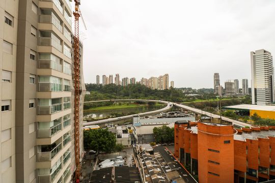 Quarto de kitnet/studio para alugar com 1 quarto, 28m² em Jardim Caravelas, São Paulo