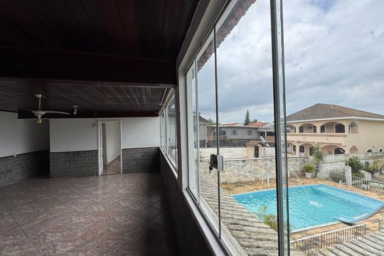 Edícula - Sala de casa de condomínio para alugar com 4 quartos, 550m² em Vargem Pequena, Rio de Janeiro