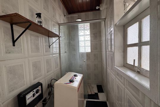 Edícula - Sauna de casa de condomínio para alugar com 4 quartos, 550m² em Vargem Pequena, Rio de Janeiro