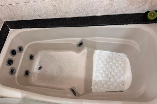 Banheiro Social de casa de condomínio à venda com 4 quartos, 550m² em Vargem Pequena, Rio de Janeiro
