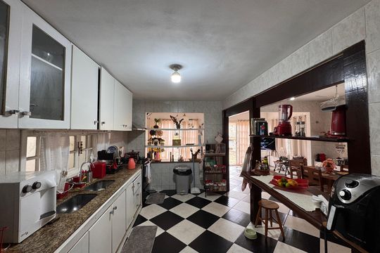 Casa de Condomínio à venda com 4 quartos, 550m² em Vargem Pequena, Rio de Janeiro