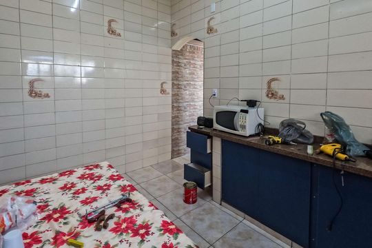 Cozinha de casa para alugar com 1 quarto, 244m² em Vila Palmeiras, São Paulo