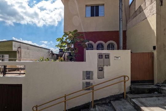 Fachada de casa para alugar com 1 quarto, 244m² em Vila Palmeiras, São Paulo