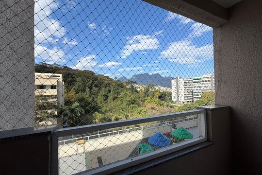 Sala - Varanda de apartamento à venda com 3 quartos, 60m² em Pechincha, Rio de Janeiro