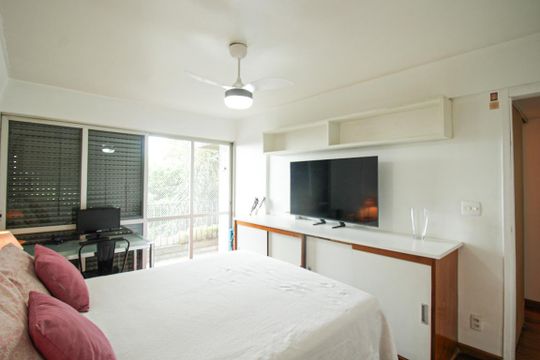 Suíte 1 de apartamento à venda com 2 quartos, 119m² em Vila Romana, São Paulo