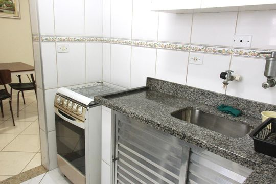 Cozinha e Área de Serviço de apartamento para alugar com 1 quarto, 60m² em Boqueirão, Santos