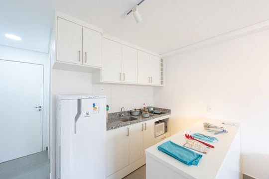 Cozinha de kitnet/studio para alugar com 1 quarto, 24m² em Saúde, São Paulo