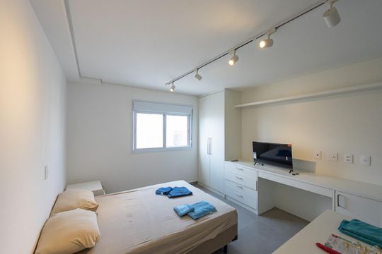 Sala de kitnet/studio para alugar com 1 quarto, 24m² em Saúde, São Paulo