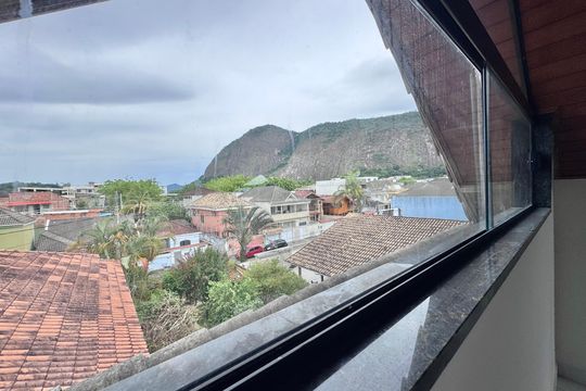 Sótão de casa de condomínio à venda com 4 quartos, 350m² em Vargem Pequena, Rio de Janeiro