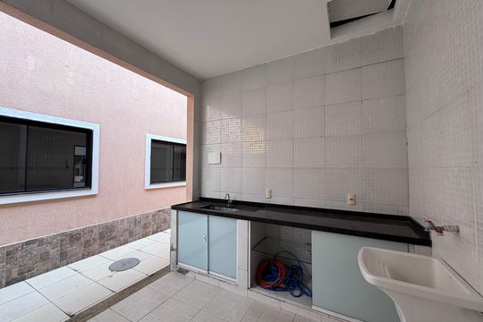 Edícula - Área de Serviço de casa de condomínio à venda com 4 quartos, 350m² em Vargem Pequena, Rio de Janeiro