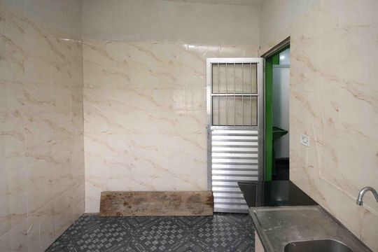 Sala/cozinha de casa para alugar com 1 quarto, 31m² em Jardim Itapolis, São Paulo