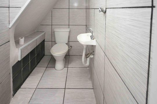 Banheiro de casa para alugar com 1 quarto, 31m² em Jardim Itapolis, São Paulo