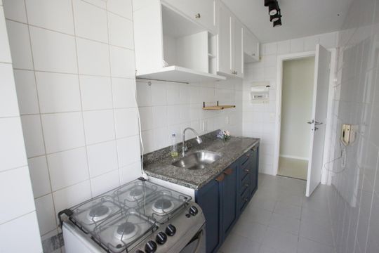 Cozinha de apartamento para alugar com 2 quartos, 72m² em Freguesia (jacarepaguá), Rio de Janeiro
