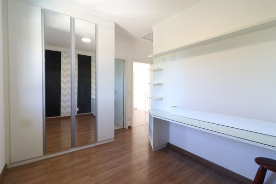 Suíte 3 de casa de condomínio à venda com 4 quartos, 210m² em Parque Taquaral, Campinas