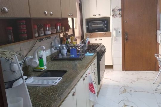 Cozinha de apartamento à venda com 3 quartos, 144m² em Vila Galvão, Guarulhos