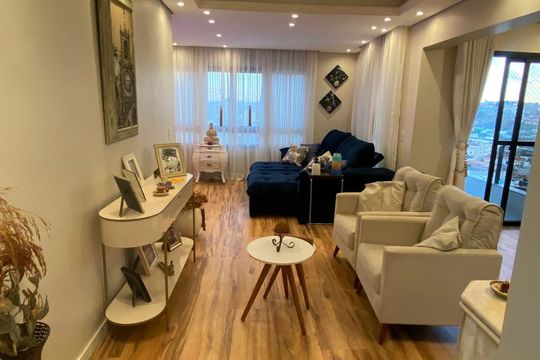 Apartamento à venda com 3 quartos, 144m² em Vila Galvão, Guarulhos