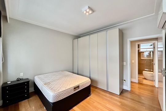 Qusrto 1 de apartamento para alugar com 2 quartos, 139m² em Jardim Paulista, São Paulo