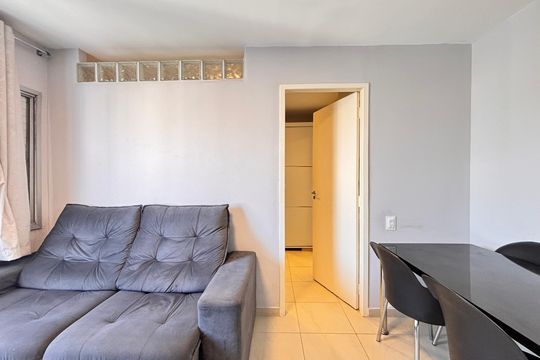 Sala de apartamento para alugar com 1 quarto, 40m² em Indianópolis, São Paulo