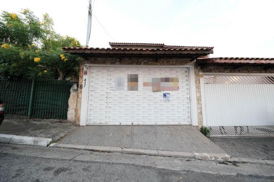 Fachada de casa à venda com 4 quartos, 180m² em Parque Boturussu, São Paulo