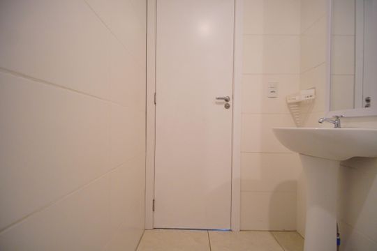 Banheiro de apartamento à venda com 2 quartos, 57m² em Primavera, Novo Hamburgo