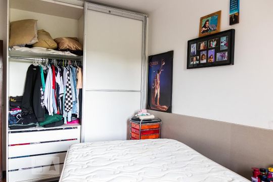 Casa à venda com 2 quartos, 570m² em Pampulha, Belo Horizonte