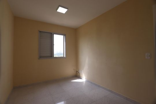 Suíte de apartamento para alugar com 2 quartos, 63m² em Jardim Guairaca, São Paulo