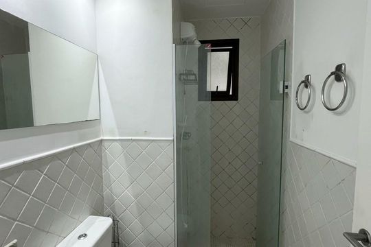 Banheiro de apartamento para alugar com 2 quartos, 52m² em Jardim Itapeva, São Paulo