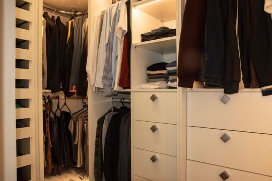 Suíte - Closet de apartamento para alugar com 2 quartos, 153m² em Vila Clementino, São Paulo