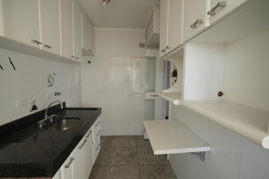 Cozinha de apartamento para alugar com 3 quartos, 87m² em Vila Lea, Santo André