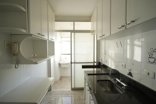 Banheiro Social de apartamento para alugar com 3 quartos, 87m² em Vila Lea, Santo André