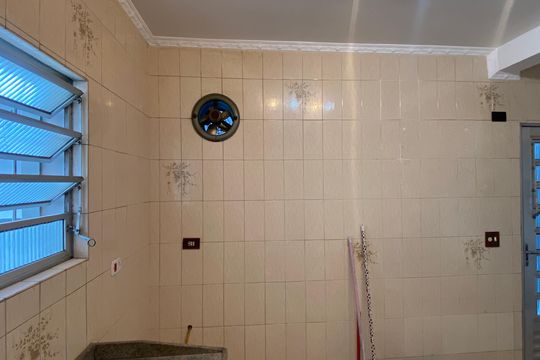 Cozinha de casa à venda com 3 quartos, 250m² em Bussocaba, Osasco