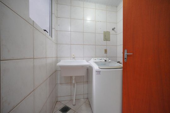 Área de Serviço de apartamento para alugar com 1 quarto, 42m² em Abraão, Florianópolis