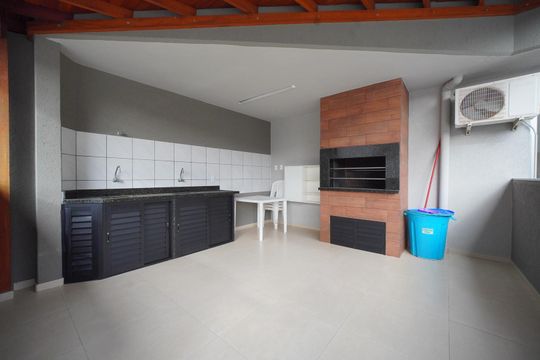 Área comum - Churrasqueira de apartamento para alugar com 1 quarto, 42m² em Abraão, Florianópolis