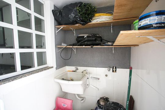 Área de Serviço de casa para alugar com 2 quartos, 123m² em Taquara, Rio de Janeiro