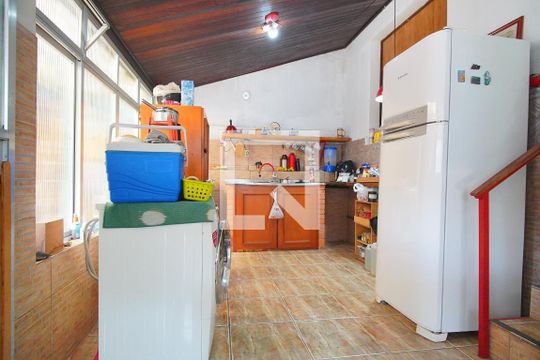 Casa à venda com 3 quartos, 254m² em Partenon, Porto Alegre