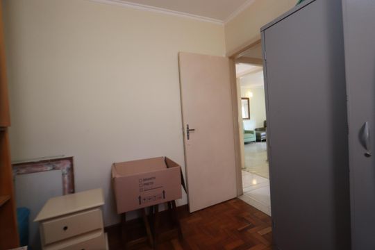 Escritório de casa para alugar com 4 quartos, 300m² em Jardim Avelino, São Paulo
