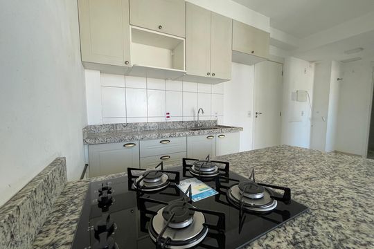 Cozinha de apartamento à venda com 2 quartos, 42m² em Vila Butantã, São Paulo