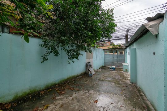 Varanda e Garagem de casa para alugar com 3 quartos, 100m² em Penha, Rio de Janeiro