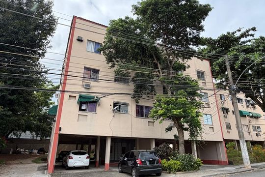 Fachada do bloco de apartamento à venda com 2 quartos, 47m² em Taquara, Rio de Janeiro