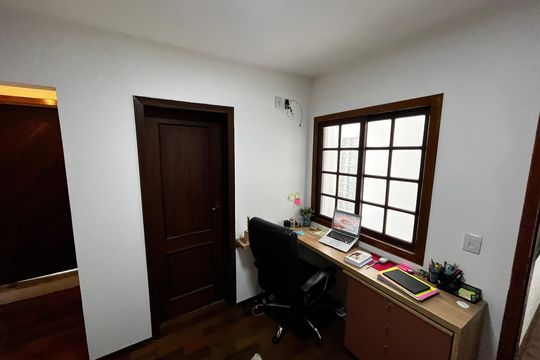 Suíte 3 de casa à venda com 3 quartos, 250m² em Vila Paiva, São Paulo
