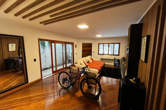 Sala de casa à venda com 3 quartos, 250m² em Vila Paiva, São Paulo