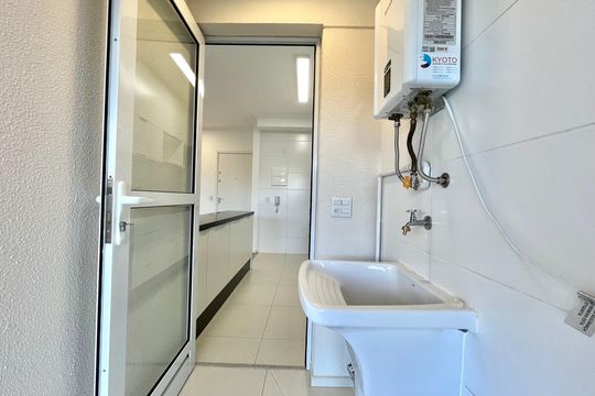 Área de Serviço de apartamento para alugar com 2 quartos, 63m² em Jardim Prudência, São Paulo