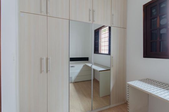 Quarto 1 de casa para alugar com 3 quartos, 190m² em Vila Mariana, São Paulo